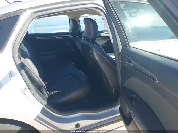 3FA6P0HD0HR170244 2017 FORD FUSION - Image 8