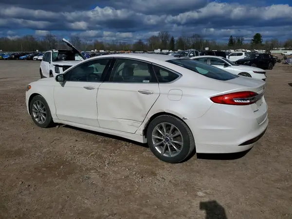 3FA6P0HD0HR218664 2017 FORD FUSION - Image 2