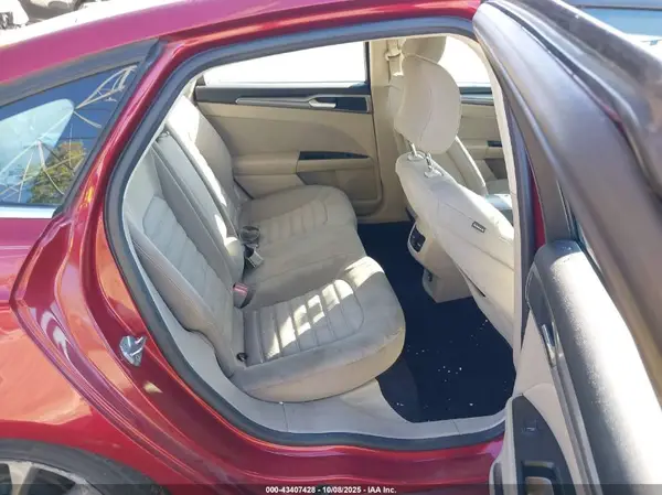 3FA6P0HD0HR240583 2017 FORD FUSION - Image 8