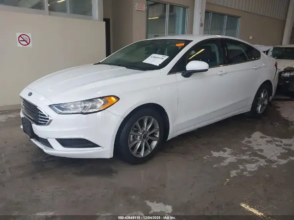 3FA6P0HD0HR241099 2017 FORD FUSION - Image 2