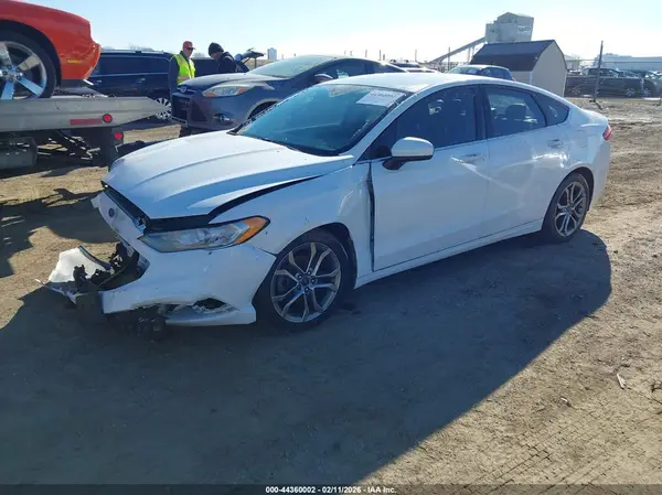 3FA6P0HD0HR305738 2017 FORD FUSION - Image 2