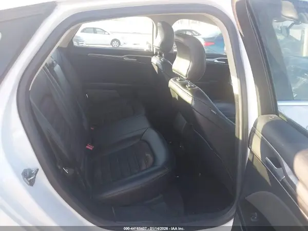 3FA6P0HD0HR307537 2017 FORD FUSION - Image 8