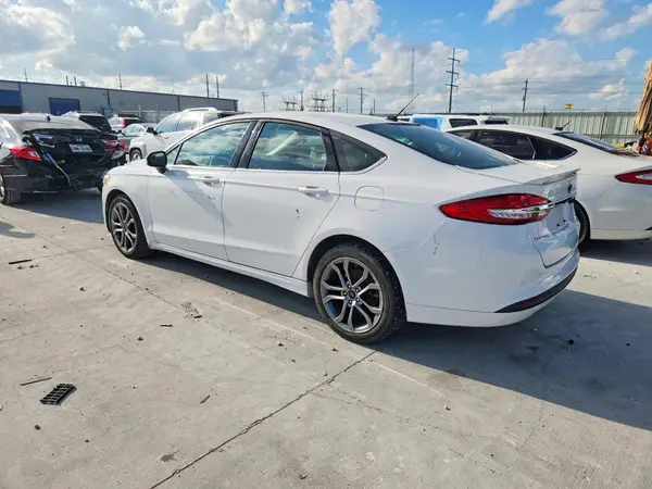 3FA6P0HD0HR311944 2017 FORD FUSION - Image 2
