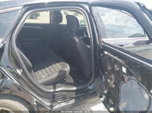3FA6P0HD0HR367155 2017 FORD FUSION - Image 8