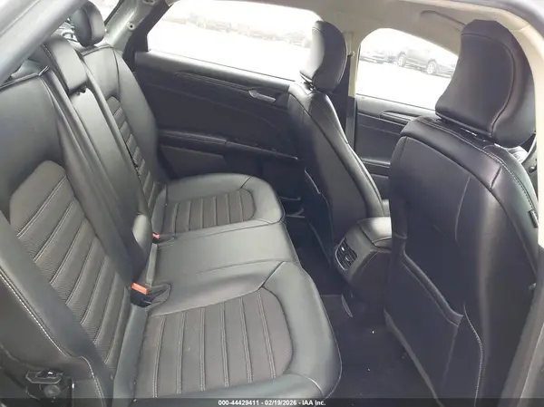 3FA6P0HD0JR126492 2018 FORD FUSION - Image 8