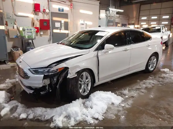 3FA6P0HD0JR127058 2018 FORD FUSION - Image 2