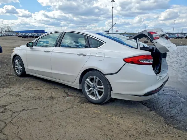 3FA6P0HD0JR130767 2018 FORD FUSION - Image 2