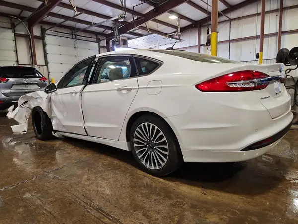 3FA6P0HD0JR160030 2018 FORD FUSION - Image 2
