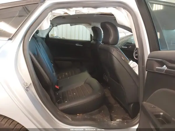 3FA6P0HD0JR191133 2018 FORD FUSION - Image 8