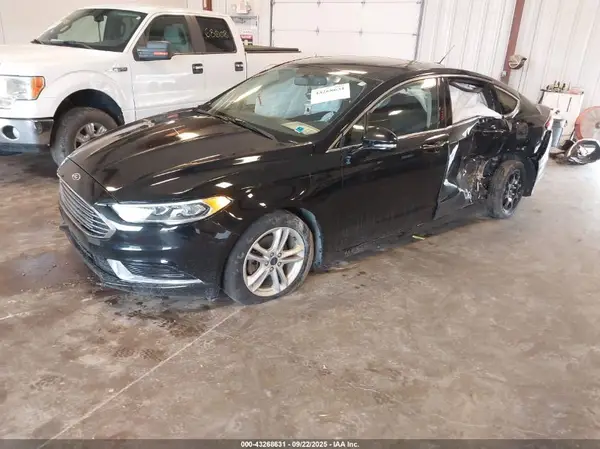 3FA6P0HD0JR191231 2018 FORD FUSION - Image 2