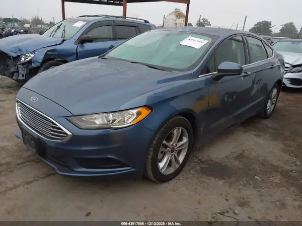 3FA6P0HD0JR218752 2018 FORD FUSION - Image 2