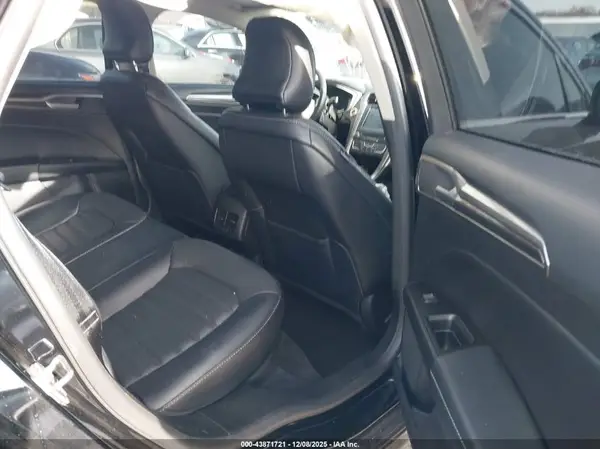 3FA6P0HD0JR252027 2018 FORD FUSION - Image 8
