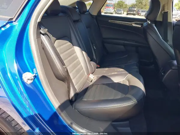 3FA6P0HD0JR252397 2018 FORD FUSION - Image 8