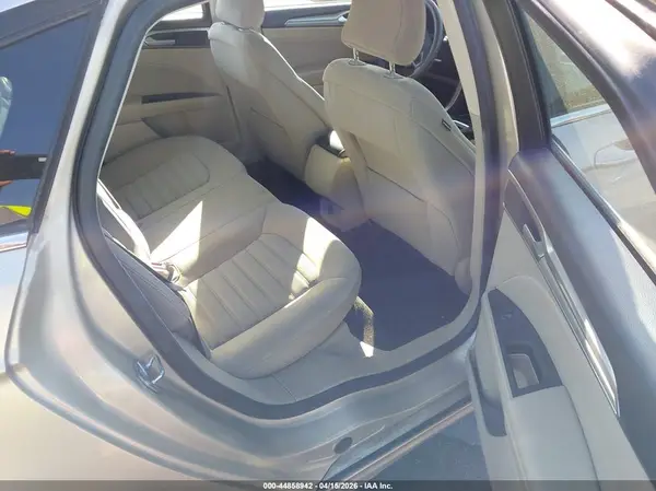3FA6P0HD0JR264811 2018 FORD FUSION - Image 8