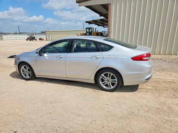 3FA6P0HD0JR285173 2018 FORD FUSION - Image 2