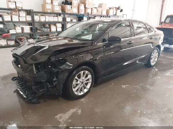 3FA6P0HD0KR114215 2019 FORD FUSION - Image 2