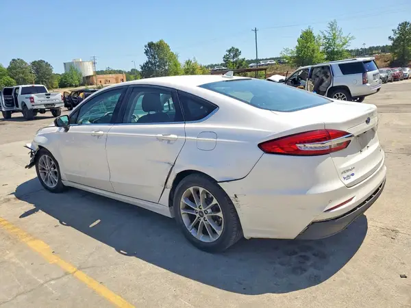 3FA6P0HD0KR130284 2019 FORD FUSION - Image 2
