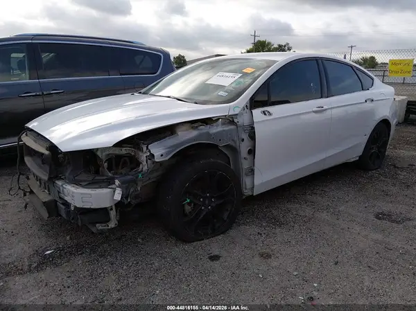3FA6P0HD0KR132200 2019 FORD FUSION - Image 2