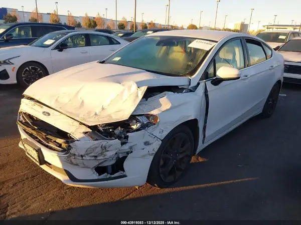 3FA6P0HD0KR134934 2019 FORD FUSION - Image 2