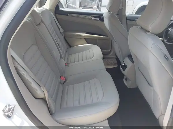 3FA6P0HD0KR145819 2019 FORD FUSION - Image 8