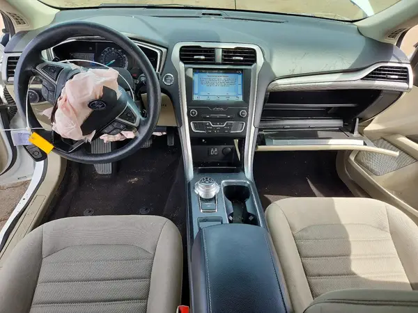 3FA6P0HD0KR190064 2019 FORD FUSION - Image 8