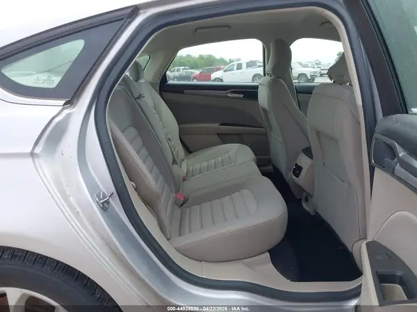 3FA6P0HD0KR193207 2019 FORD FUSION - Image 8