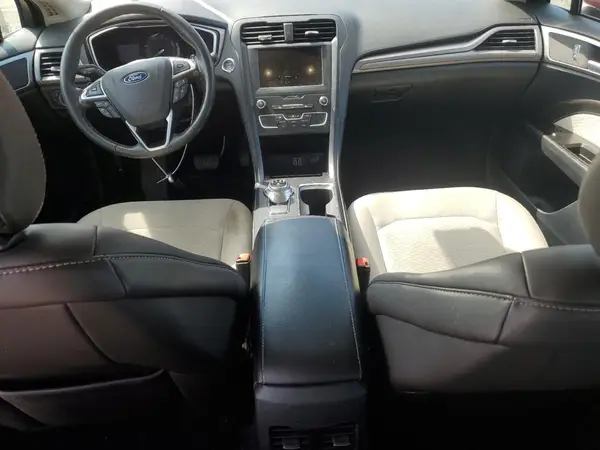 3FA6P0HD0KR196270 2019 FORD FUSION - Image 8