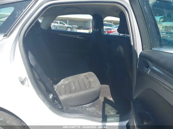 3FA6P0HD0KR215531 2019 FORD FUSION - Image 8