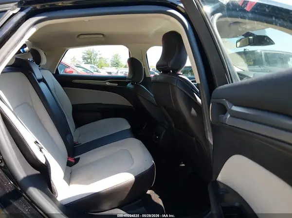 3FA6P0HD0KR231423 2019 FORD FUSION - Image 8
