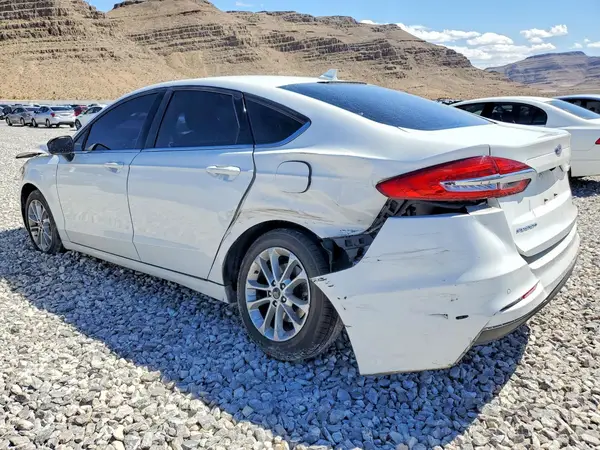 3FA6P0HD0KR239733 2019 FORD FUSION - Image 2