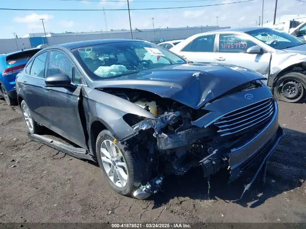 3FA6P0HD0KR245435 2019 FORD FUSION - Image 1