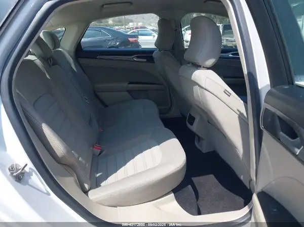 3FA6P0HD0KR269136 2019 FORD FUSION - Image 8