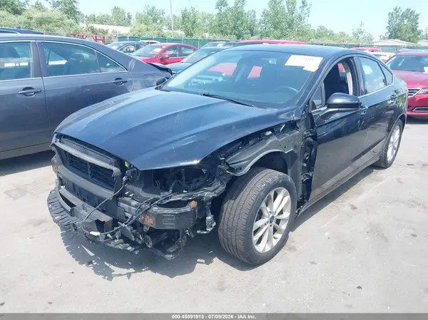 3FA6P0HD0KR282324 2019 FORD FUSION - Image 2