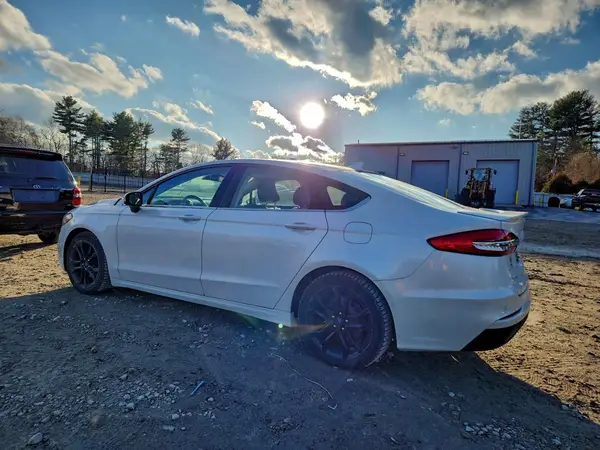 3FA6P0HD0KR285675 2019 FORD FUSION - Image 2