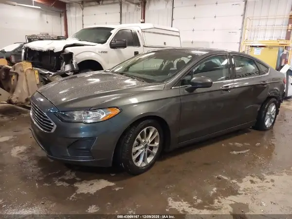 3FA6P0HD0LR109484 2020 FORD FUSION - Image 2