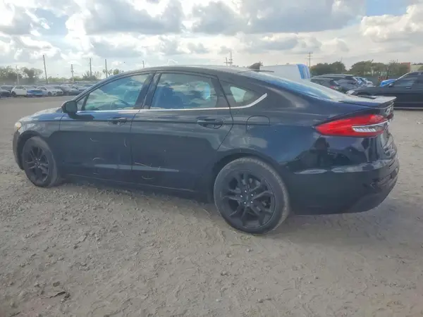 3FA6P0HD0LR121747 2020 FORD FUSION - Image 2
