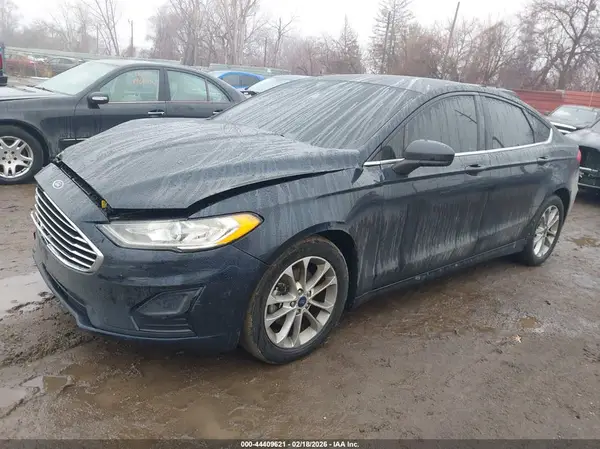 3FA6P0HD0LR124843 2020 FORD FUSION - Image 2