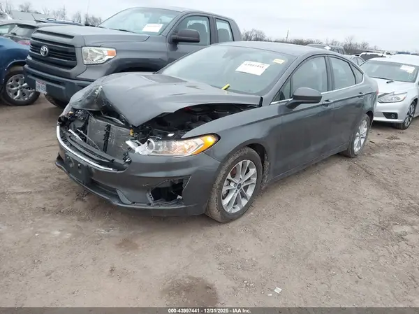 3FA6P0HD0LR140623 2020 FORD FUSION - Image 2