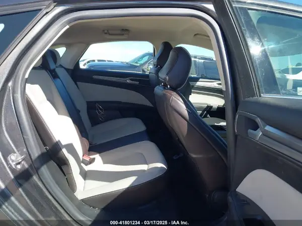 3FA6P0HD0LR147782 2020 FORD FUSION - Image 8