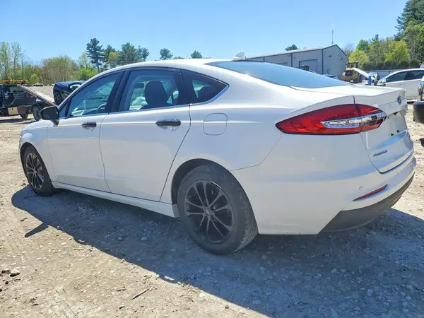 3FA6P0HD0LR150911 2020 FORD FUSION - Image 2