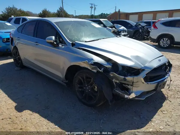 3FA6P0HD0LR163786 2020 FORD FUSION - Image 1