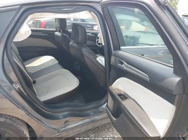 3FA6P0HD0LR163819 2020 FORD FUSION - Image 8