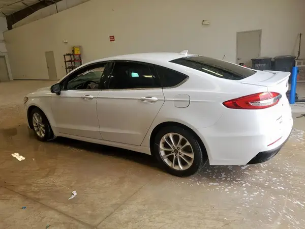 3FA6P0HD0LR168406 2020 FORD FUSION - Image 2