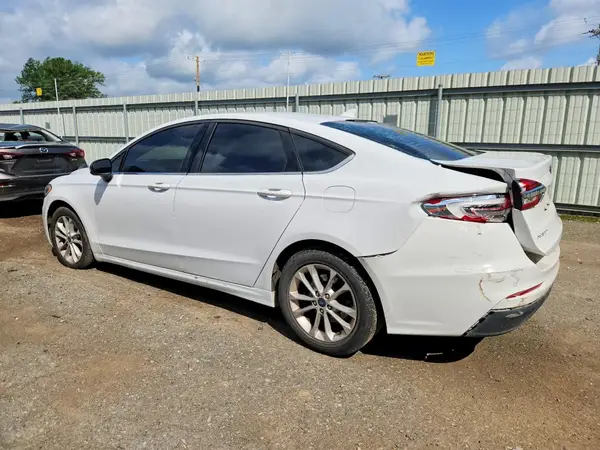 3FA6P0HD0LR202084 2020 FORD FUSION - Image 2