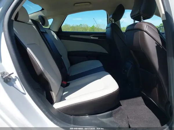 3FA6P0HD0LR217958 2020 FORD FUSION - Image 8