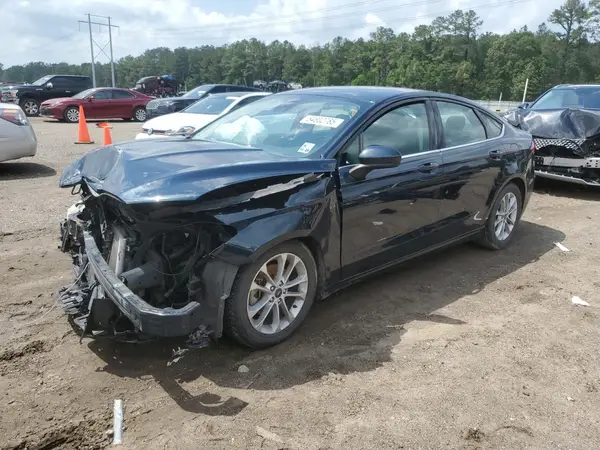 3FA6P0HD0LR218608 2020 FORD FUSION - Image 1