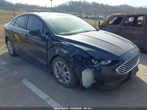 3FA6P0HD0LR218771 2020 FORD FUSION - Image 1
