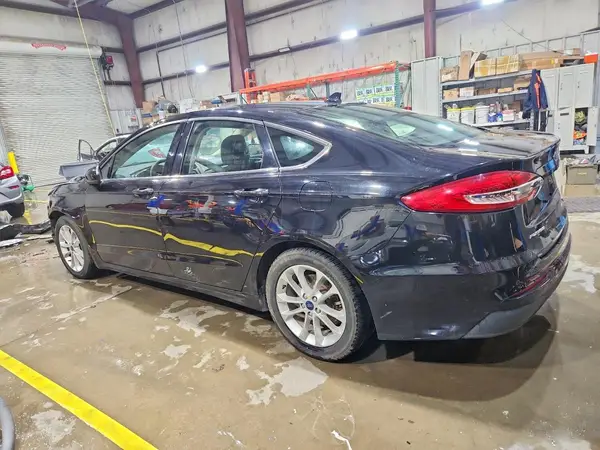 3FA6P0HD0LR220617 2020 FORD FUSION - Image 2