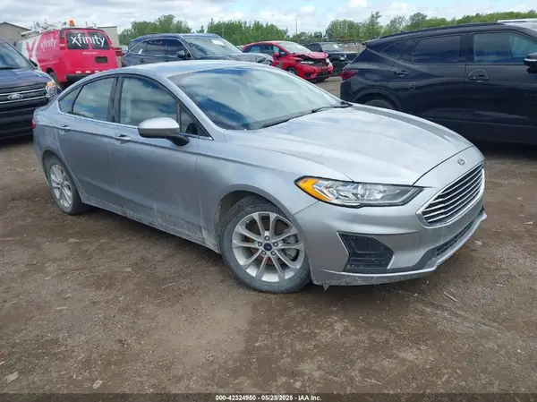 3FA6P0HD0LR222058 2020 FORD FUSION - Image 1