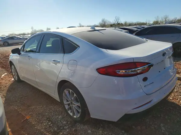 3FA6P0HD0LR245419 2020 FORD FUSION - Image 2